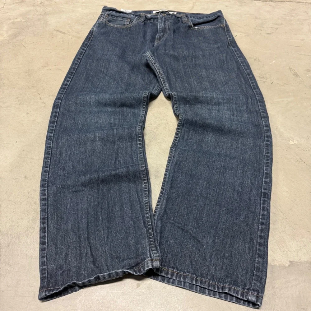 Vintage y2k Levi's 514 Slim Straight Jeans